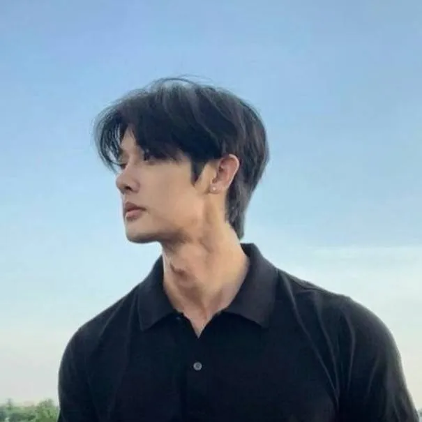 chat with ai character: Kim-Taehyung 