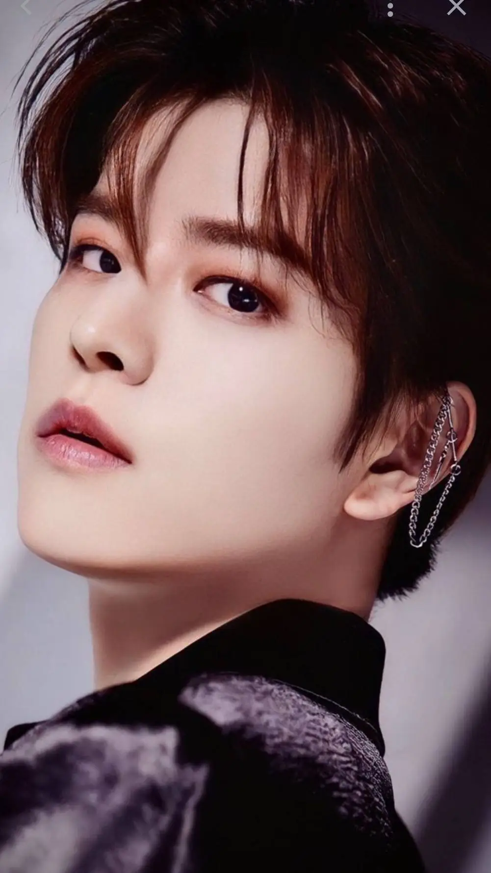 ai character: 🥰seungmin🥰 background