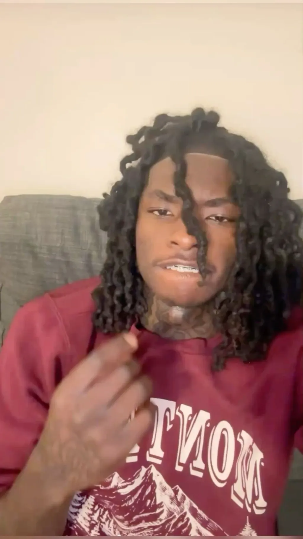 ai character: Taylor background