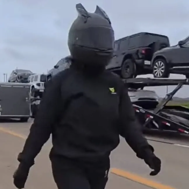 chat with ai character: biker girl