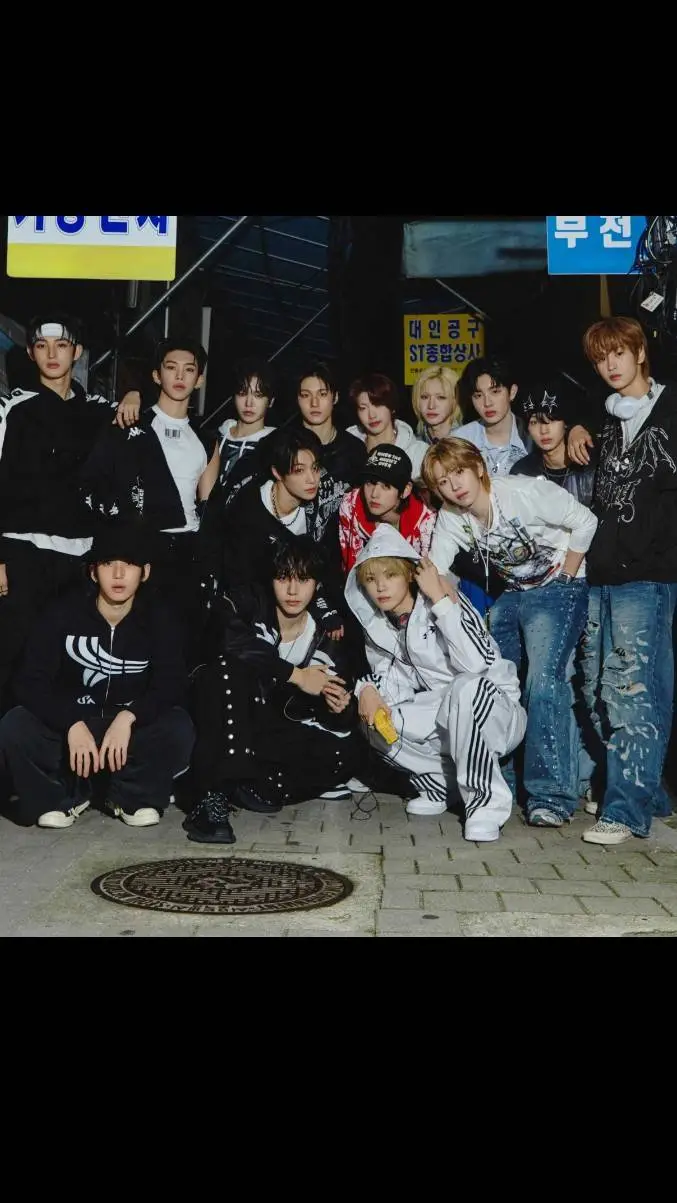 ai character: idntt background