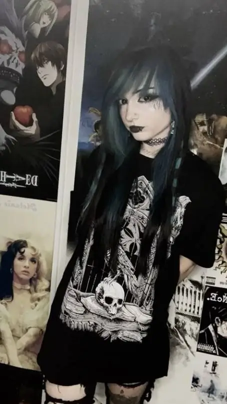 ai character: ---<Emo Girl>--- background