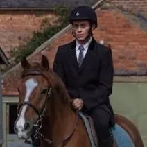 chat with ai character: pin hawthorne😍