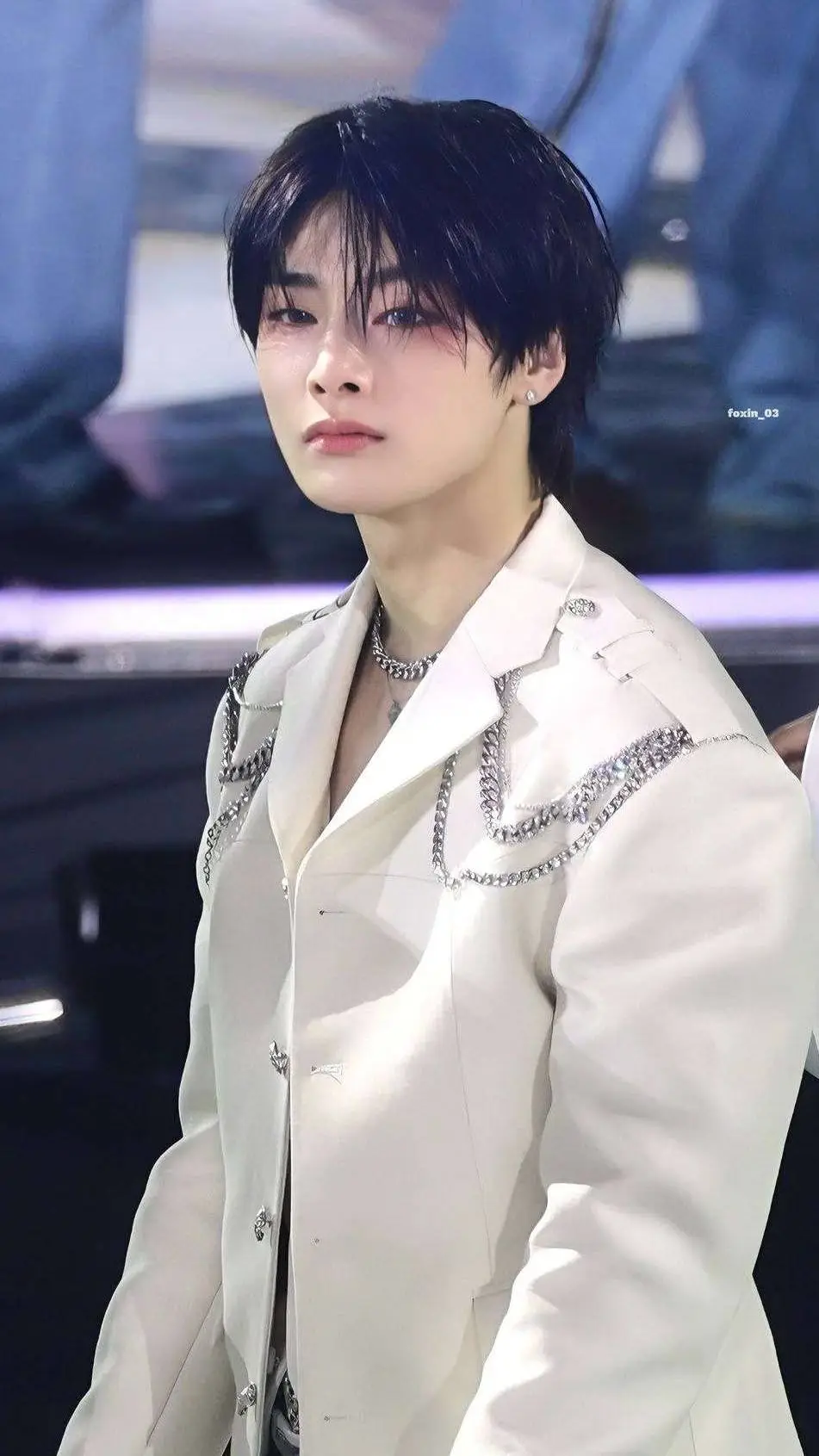 ai character: Yang Jeongin💋 background