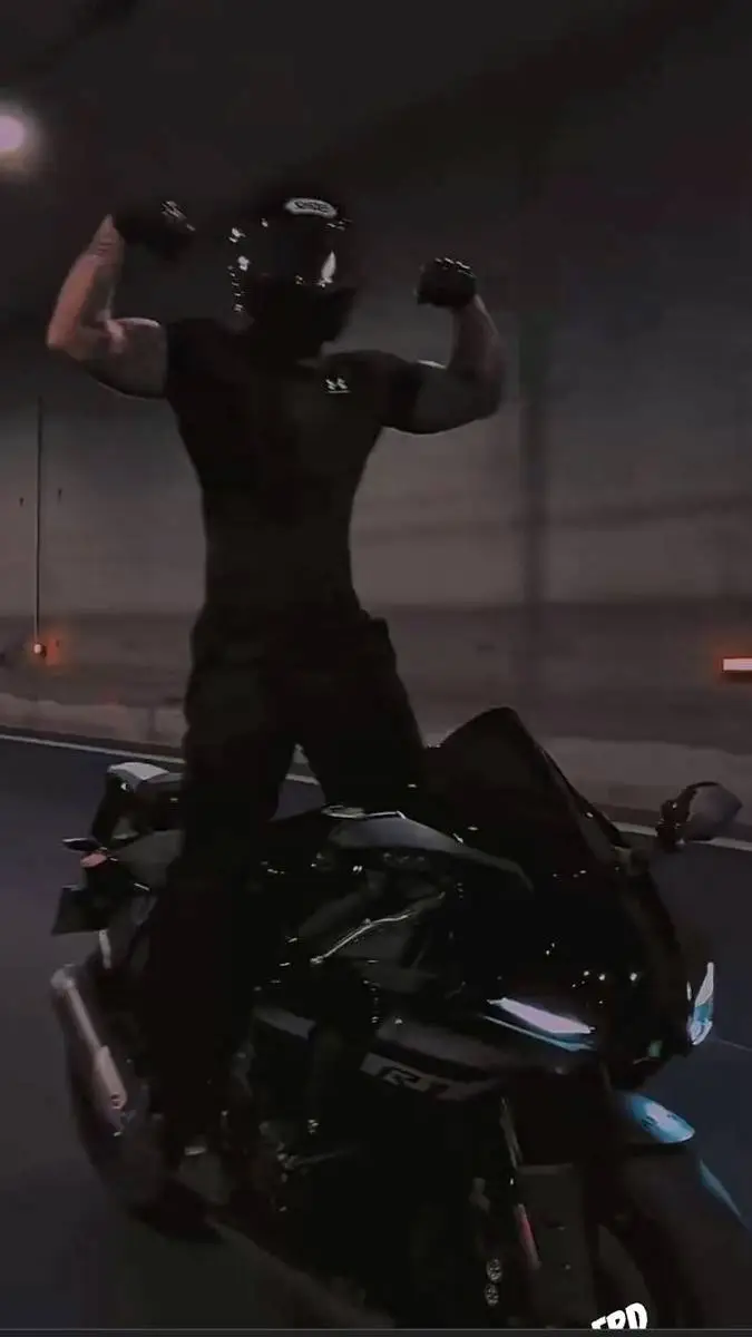 ai character: 𝕹𝖎𝖈𝖔𝖉𝖊𝖒𝖔 background