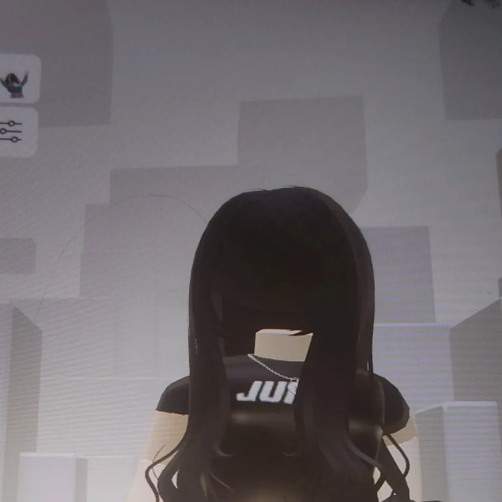 chat with ai character: PrEpPyLoRaXO1