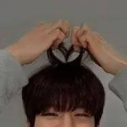 chat with ai character: seungmin