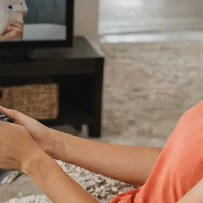 chat with ai character: Mean mom