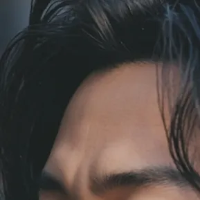 chat with ai character: Nolan