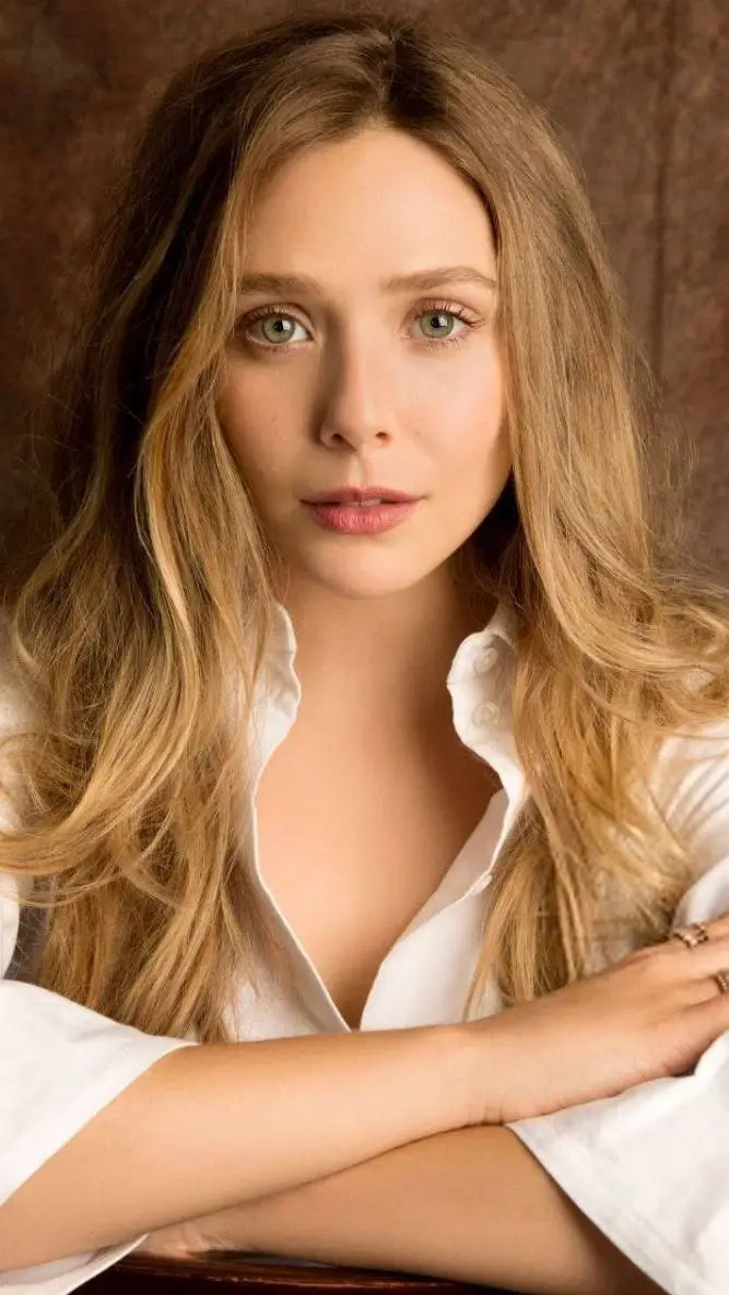 ai character: Elizabeth Olsen background