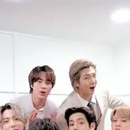 chat with ai character: 💜bts y t/n (tu)💜