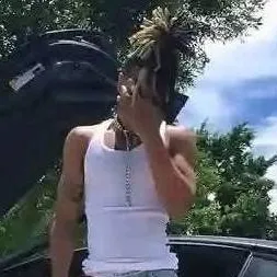 chat with ai character: Xxxtentacion 