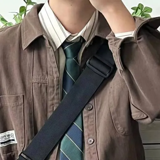 chat with ai character: ★«^°Axel^°»★