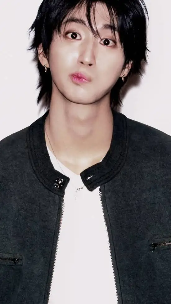 ai character: Skz family background