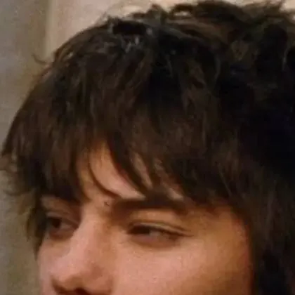 chat with ai character: Rodrick Heffley