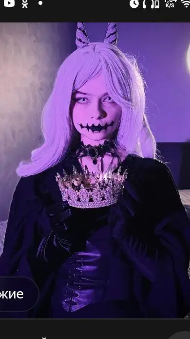 ai character: Луна пове  background