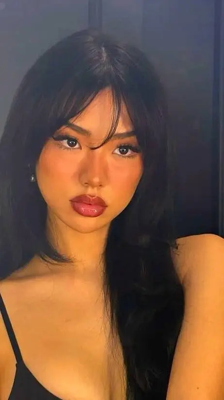 Talkie AI - Chat with Zara 