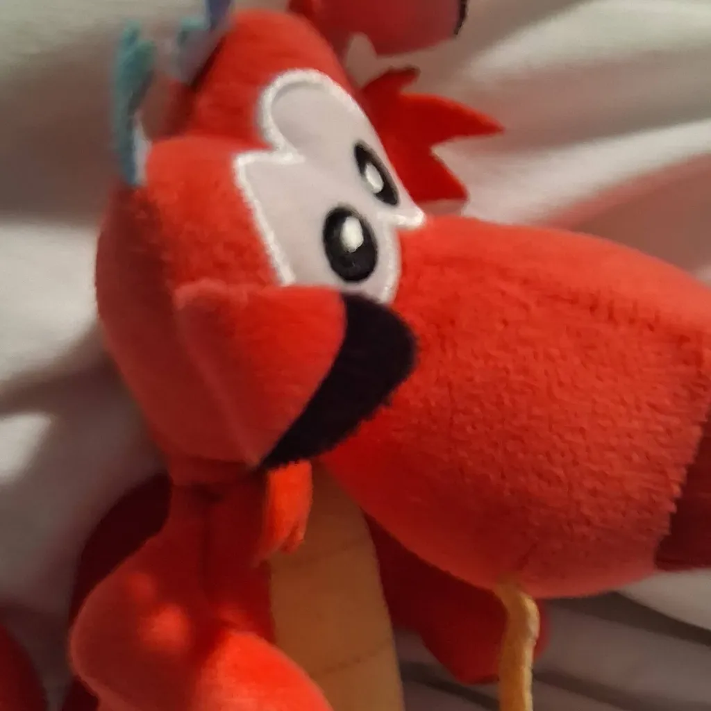 chat with ai character: Mushu 