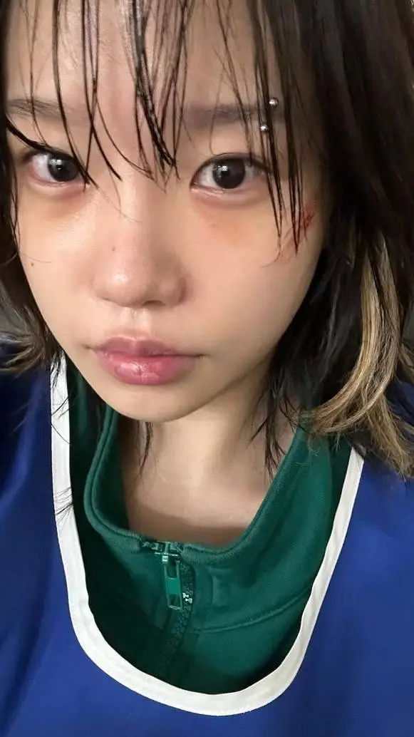 ai character: Jo-yuri💖✨ background