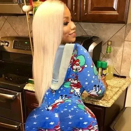 chat with ai character: starfire