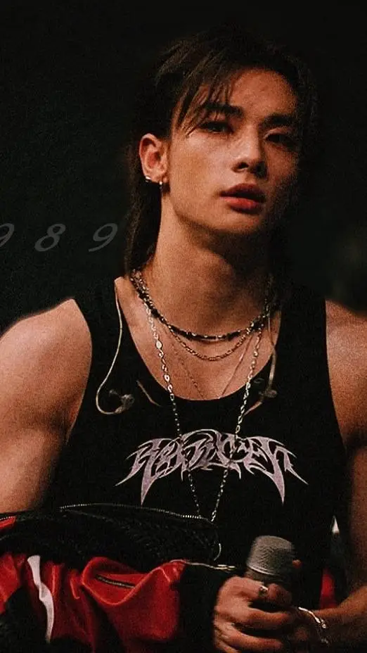 Talkie AI - Chat with  Хёнджин