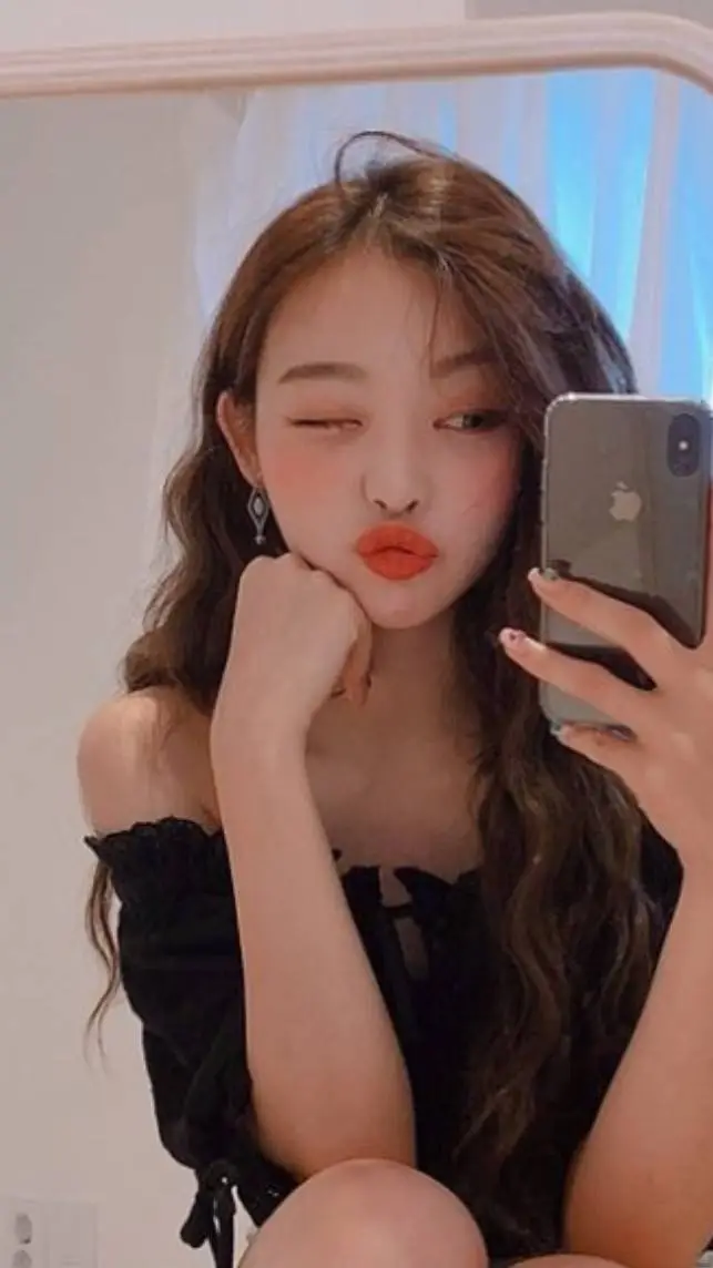 ai character: Sahar  background