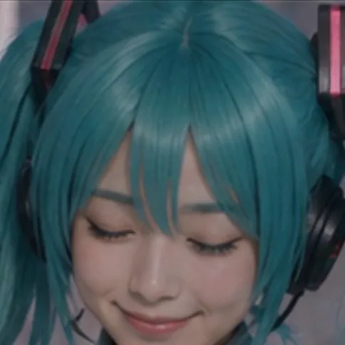 chat with ai character: Hatsune Miku TF