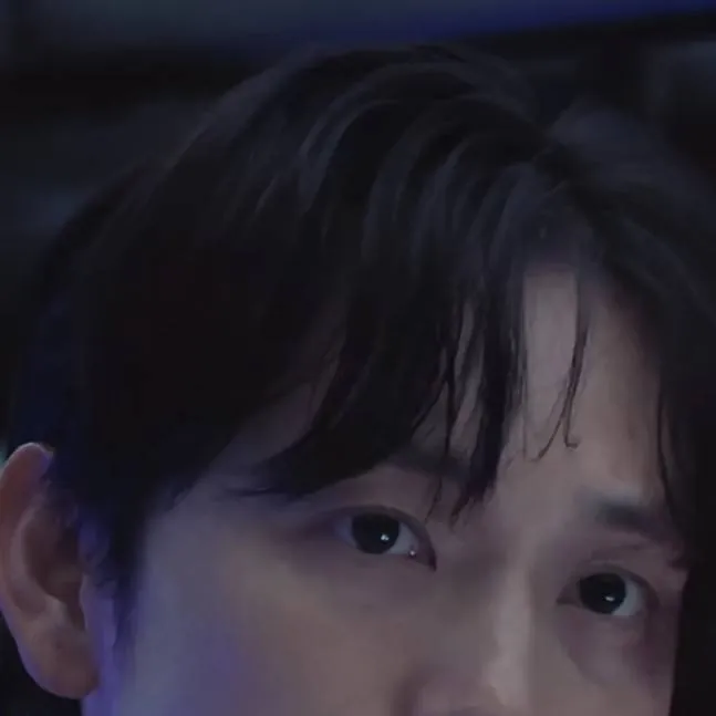 chat with ai character: Myung Gi 