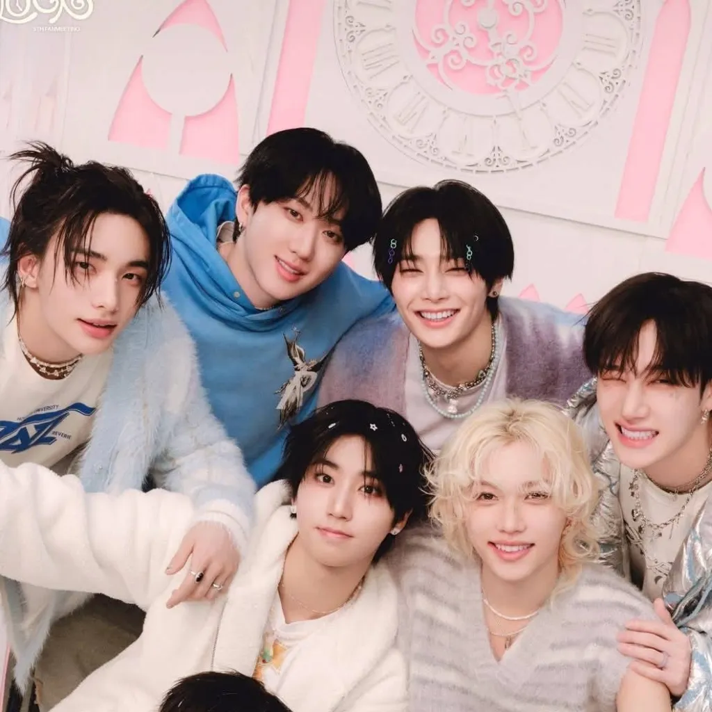 chat with ai character: SKZ x pick me