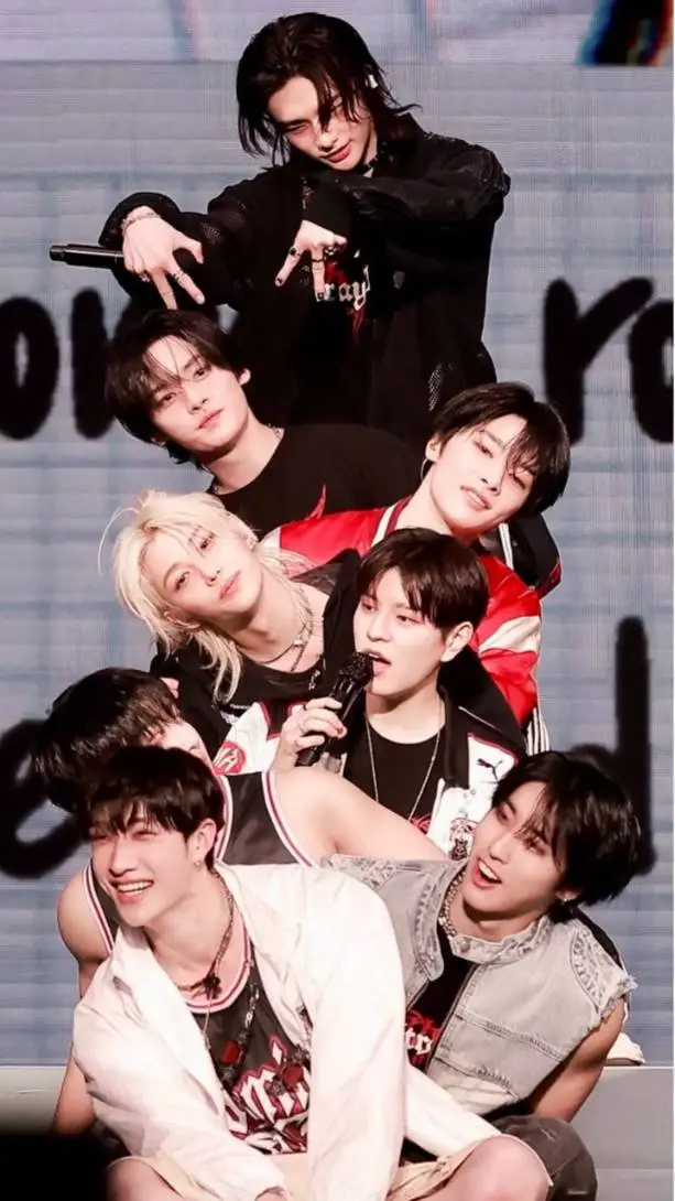 ai character: SKZ (period) background