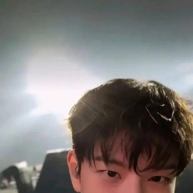 chat with ai character: Seungmin