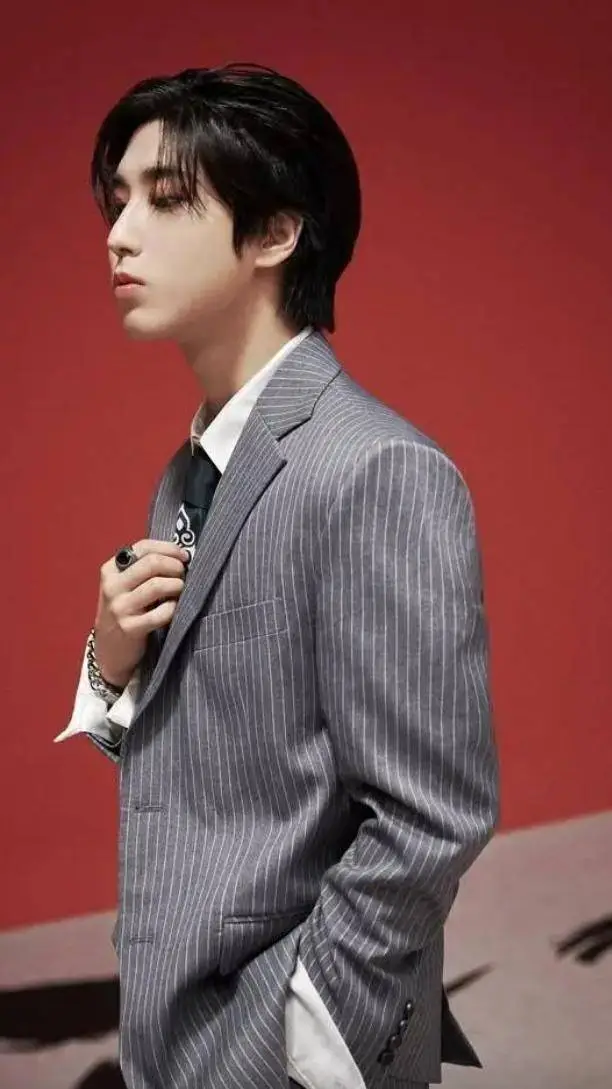 ai character: Han (students) background