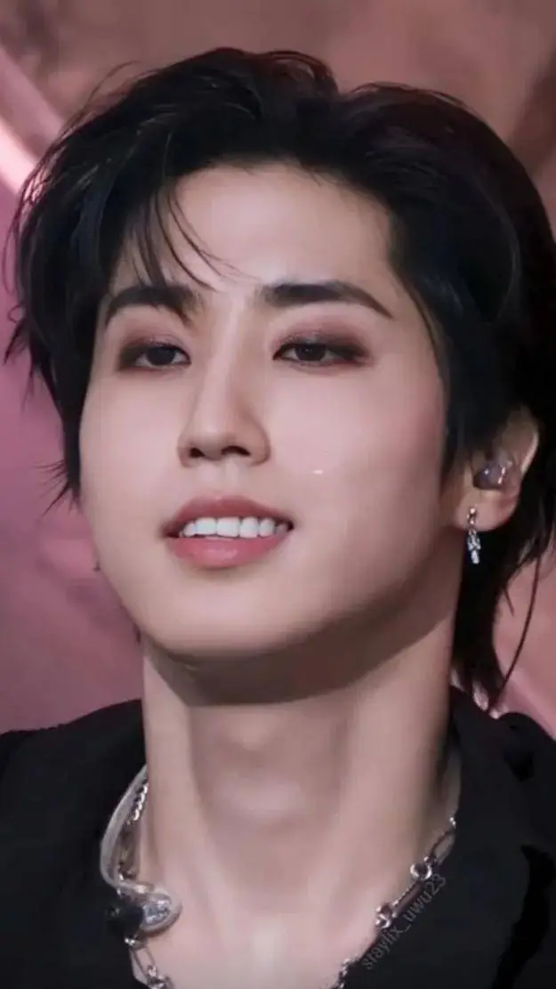 ai character: Han (vampire) background