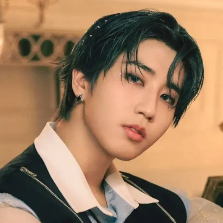 chat with ai character: Han (prince)