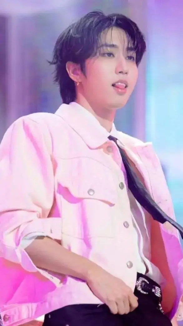 ai character: Han background