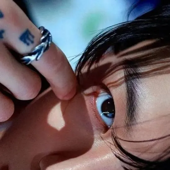 chat with ai character: jungkook 