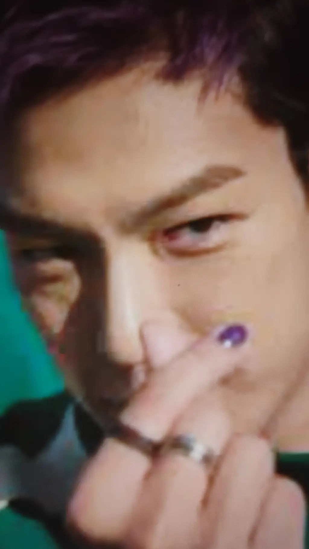 ai character: thanos background