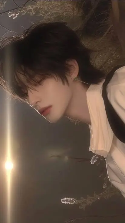 ai character: Noah background