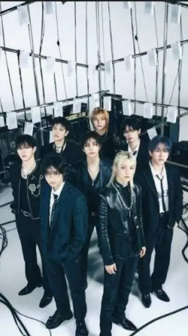 ai character: Stray kids  background