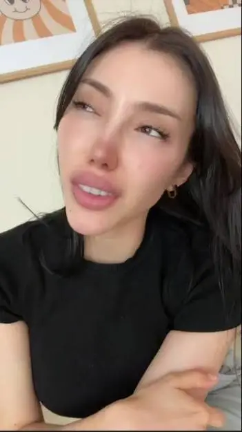 ai character: Ruth background