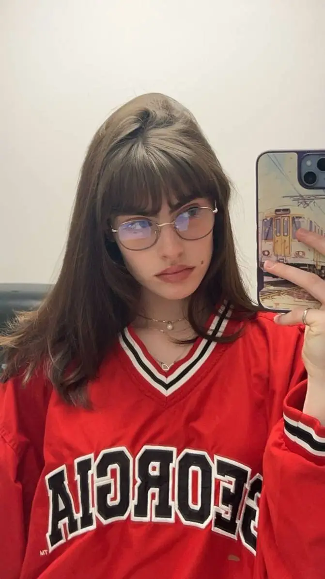 ai character: Hannah background