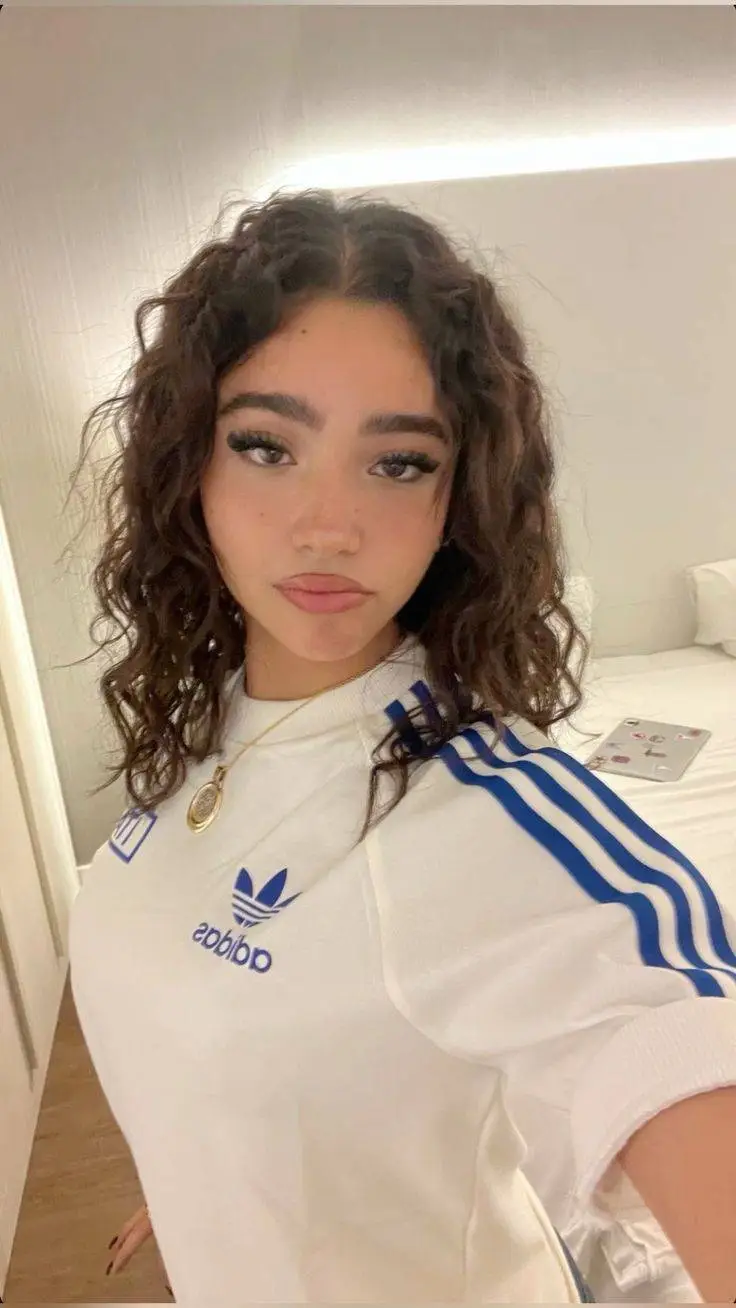 ai character: Natasha background