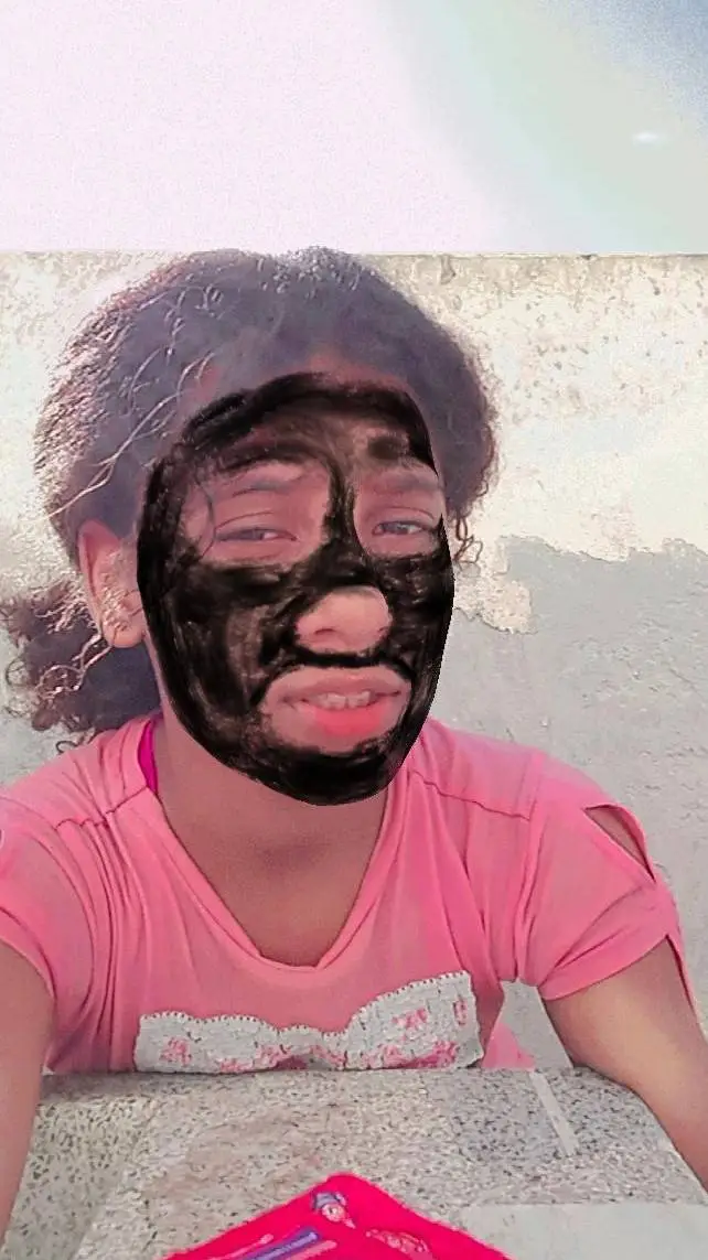 ai character: 🍀heymi🍀 background