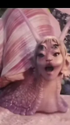 ai character: Snail Melanie  background