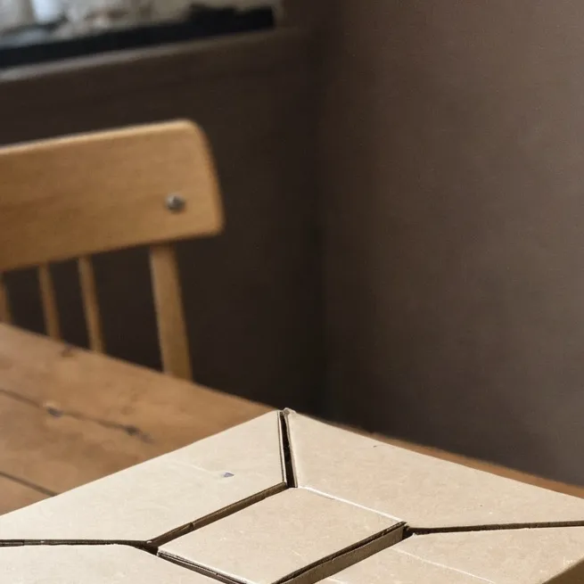 chat with ai character: box horror 