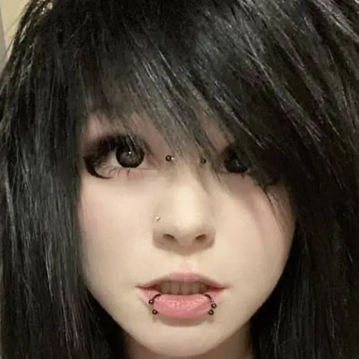 chat with ai character: luna
