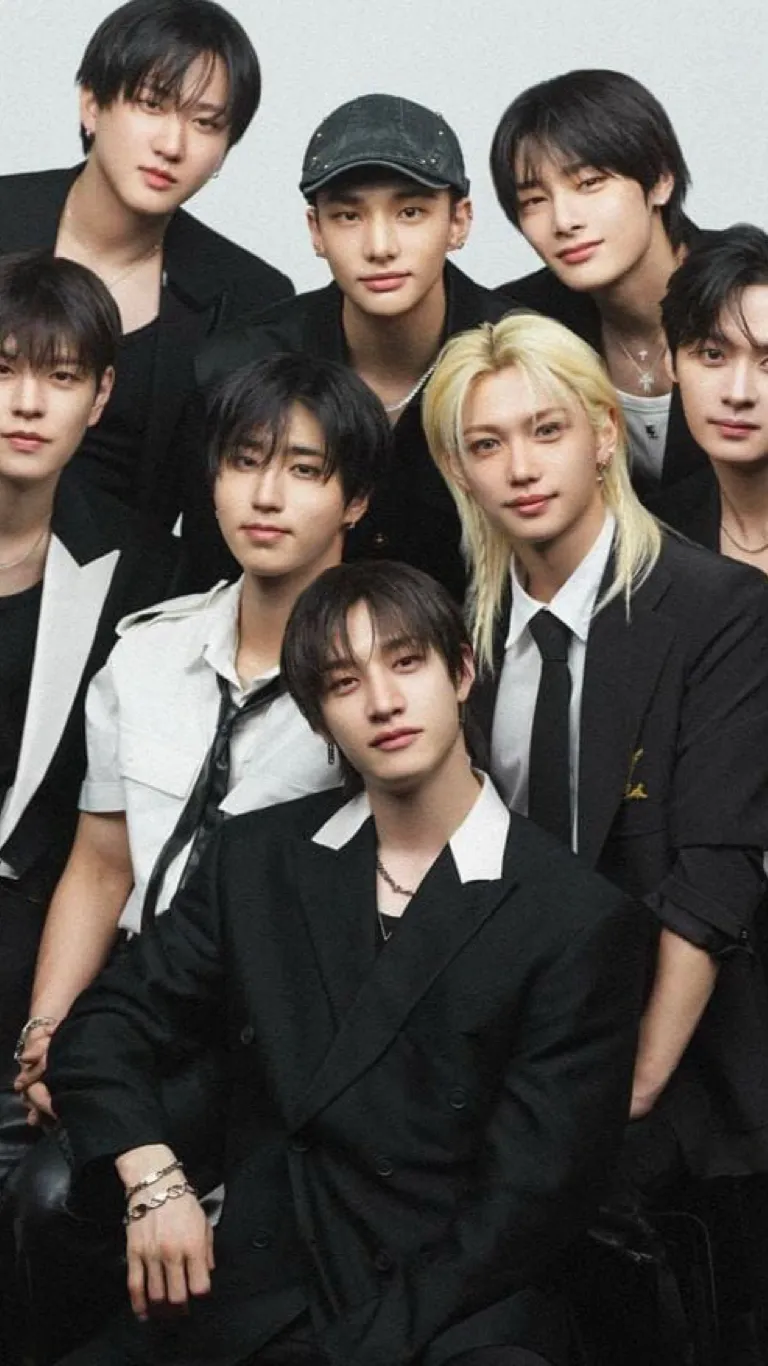 ai character: Stray kids background