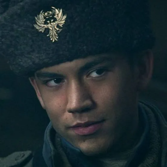 chat with ai character: Malyen Oretsev