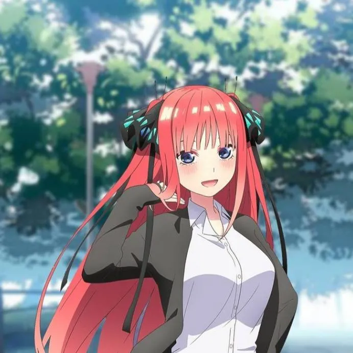 chat with ai character: Nino nakano 