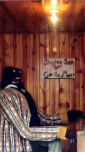 chat with ai character: Singing Sam